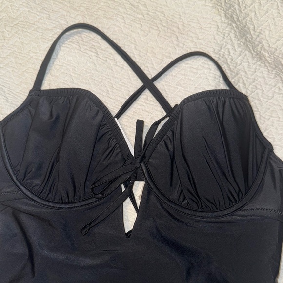 Adore Me Women's Annabee One Piece Swimwear Jet Black. - Picture 4 of 10